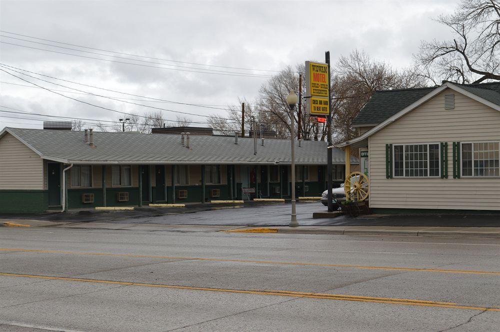 Motel Wigwam